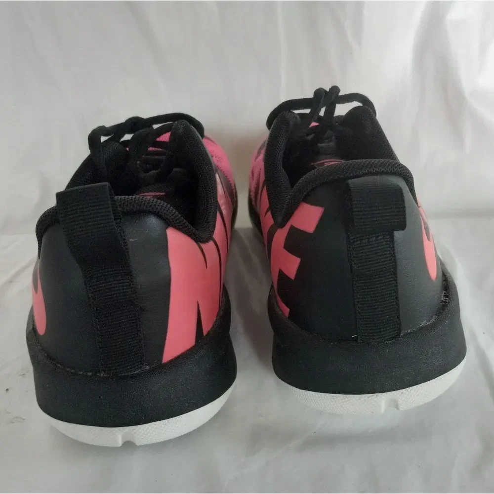Nike Team Girls Hustle D7 Low Sneakers Black/Racer Pink/White